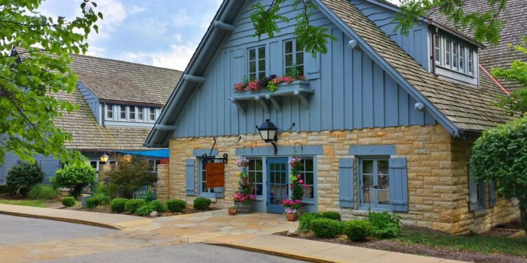 Pere Marquette Lodge in Grafton, IL