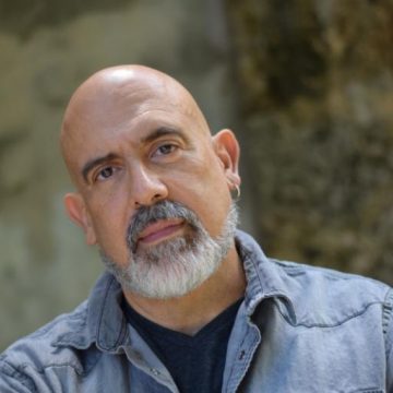 Headshot Image of Jest Murder Mystery Entertainer Adolfo Herrera