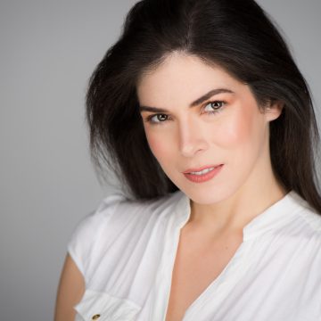 Headshot Image of Boston Murder Mystery Entertainer Ally Matteodo
